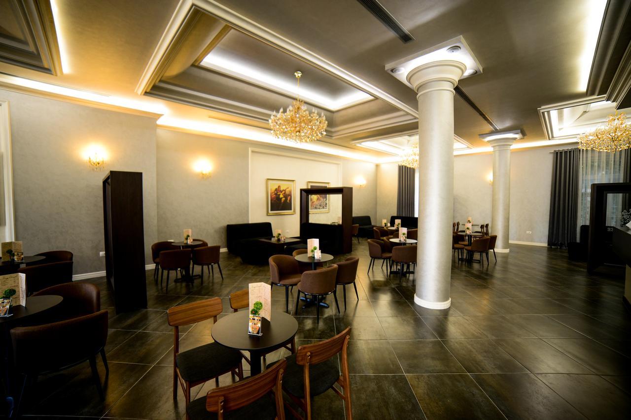 Hotel Vila Imperial إلباسان المظهر الخارجي الصورة