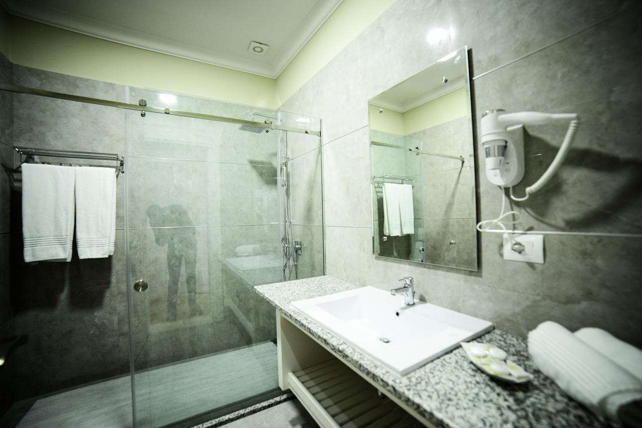 Hotel Vila Imperial إلباسان المظهر الخارجي الصورة