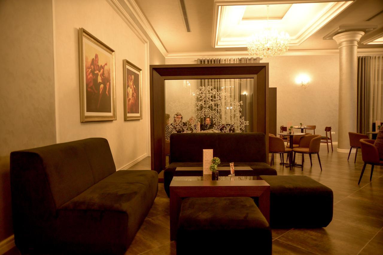 Hotel Vila Imperial إلباسان المظهر الخارجي الصورة
